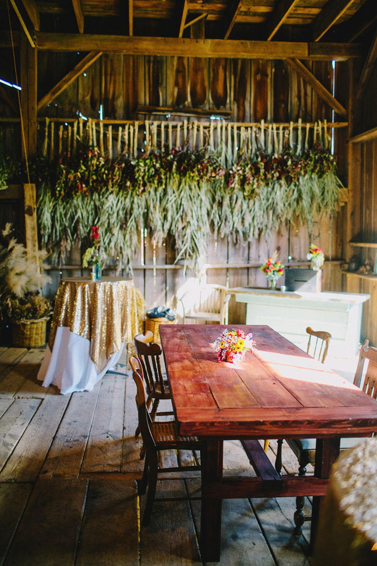 flowers and decor at walnut grove