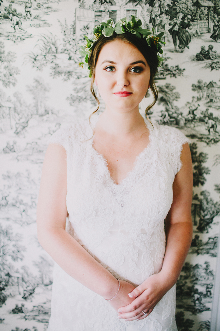 bride with greenery crown 