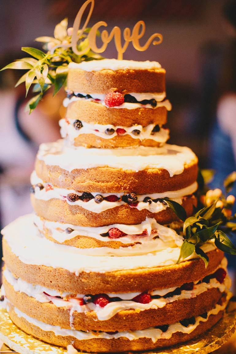 naked cake with berries
